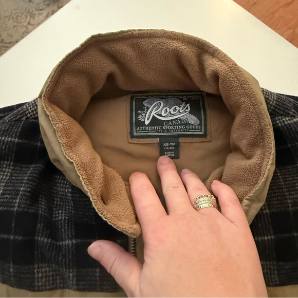 ROOTS Heritage Gorpcore Cabincore Vest Plaid Quilted Utilitycore Oversized - Picture 3 of 5